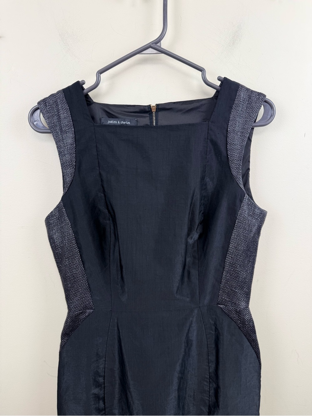 Judith & Charles black linen sleeveless  sheath dress  8 made in Canada - Picture 7 of 10
